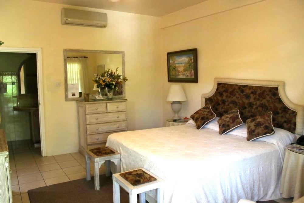 Beachcombers Hotel Saint Vincent المظهر الخارجي الصورة