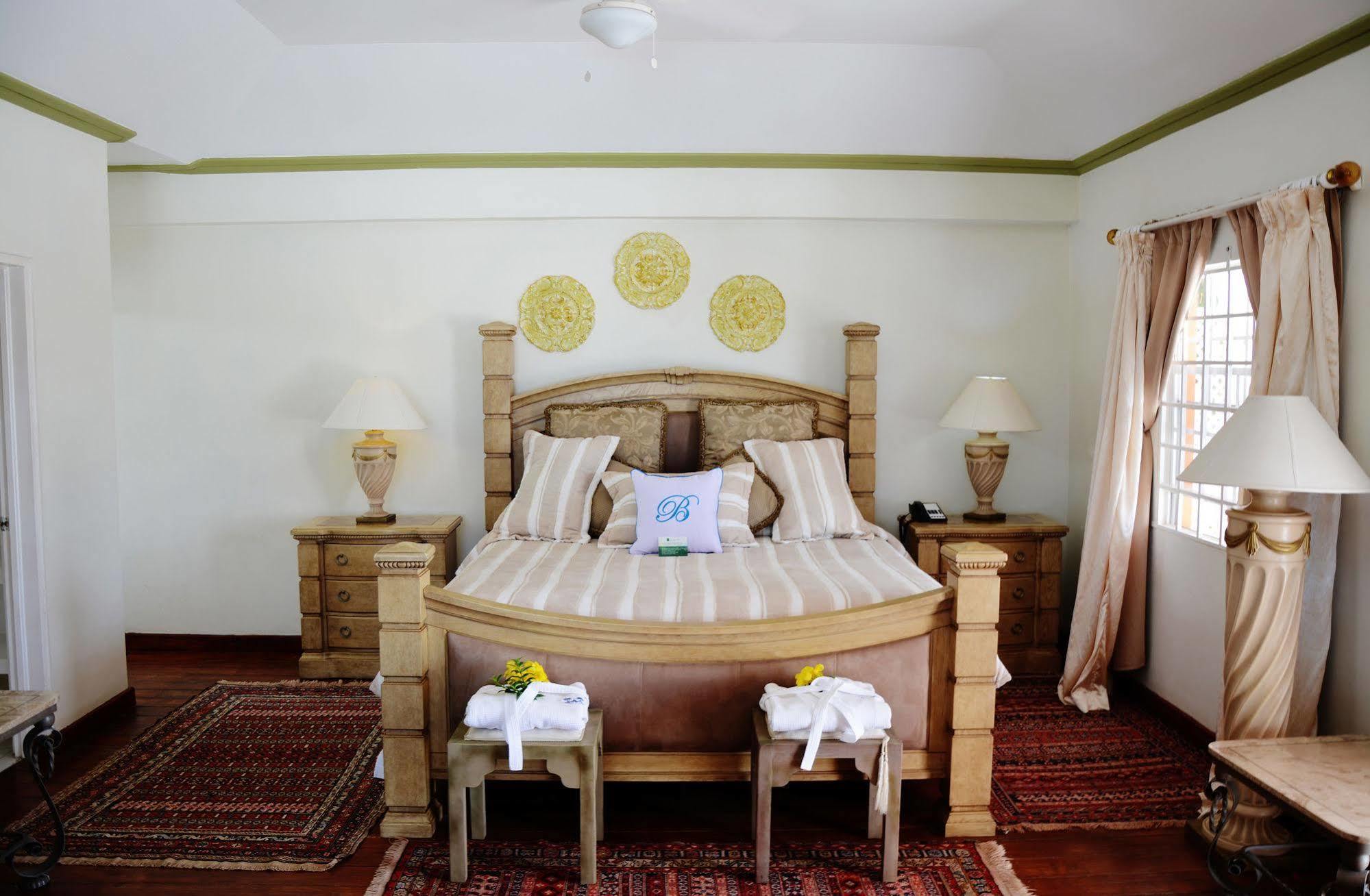 Beachcombers Hotel Saint Vincent المظهر الخارجي الصورة