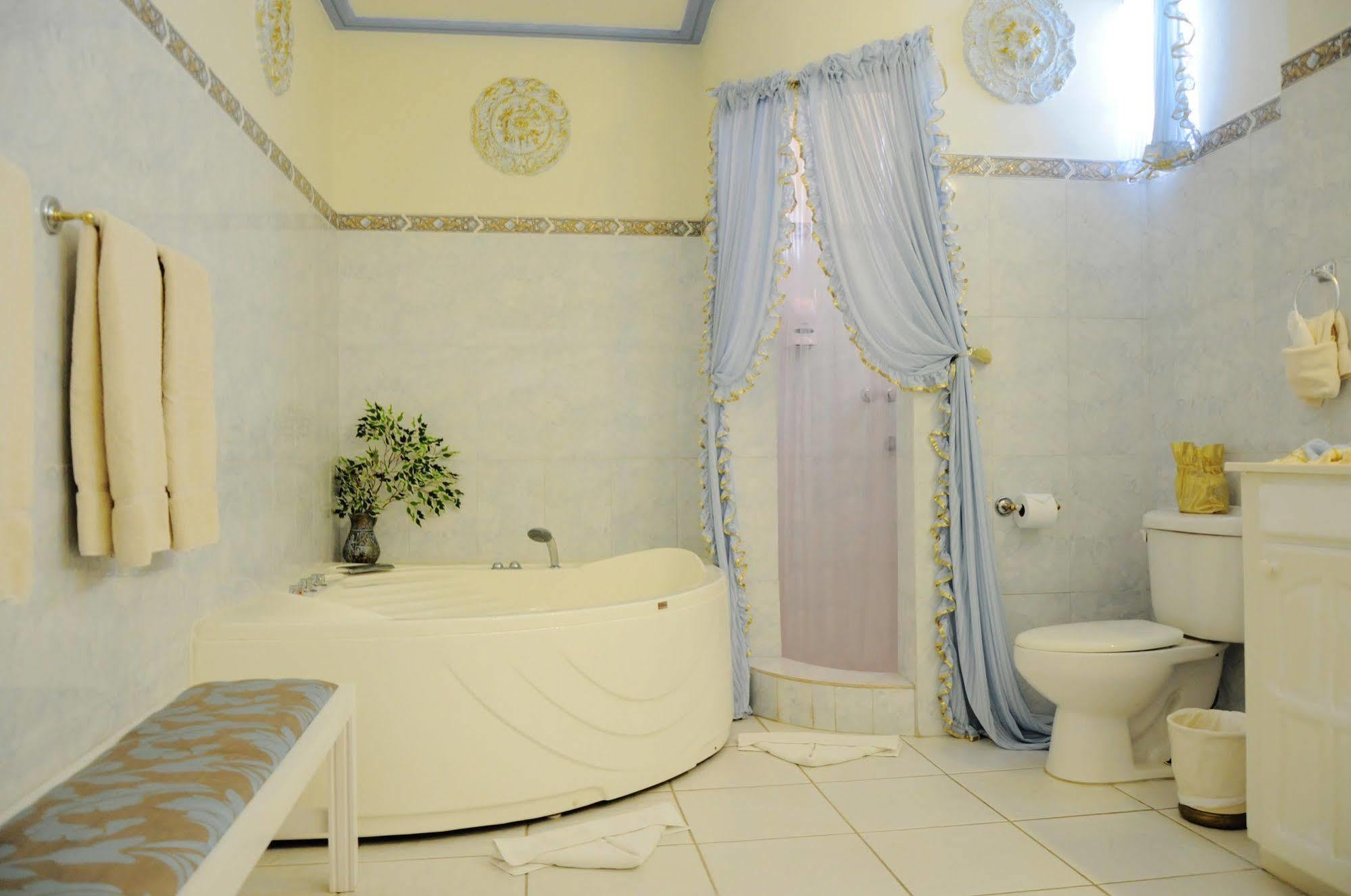 Beachcombers Hotel Saint Vincent المظهر الخارجي الصورة